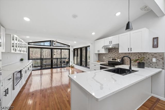 2 Audubon Dr, Denville Twp., NJ 07834