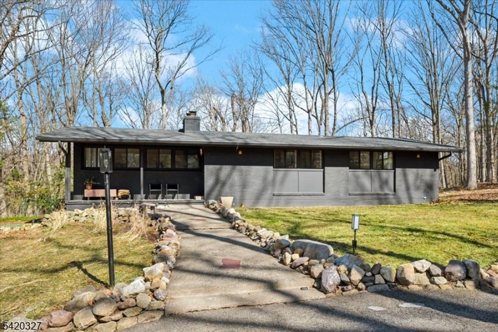 2 Audubon Dr, Denville Twp., NJ 07834