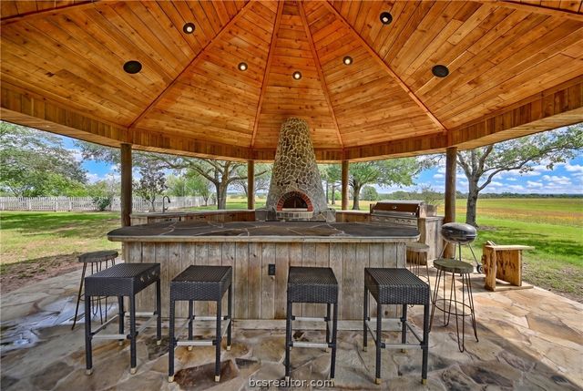 7872 North FM 1371, Bellville, TX 77418
