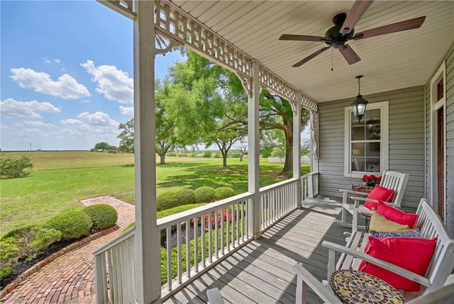 7872 North FM 1371, Bellville, TX 77418