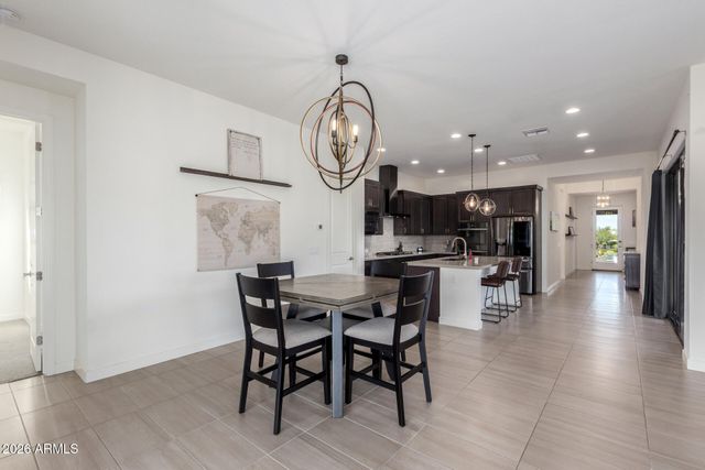 837 E MONTE Way, Phoenix, AZ 85042