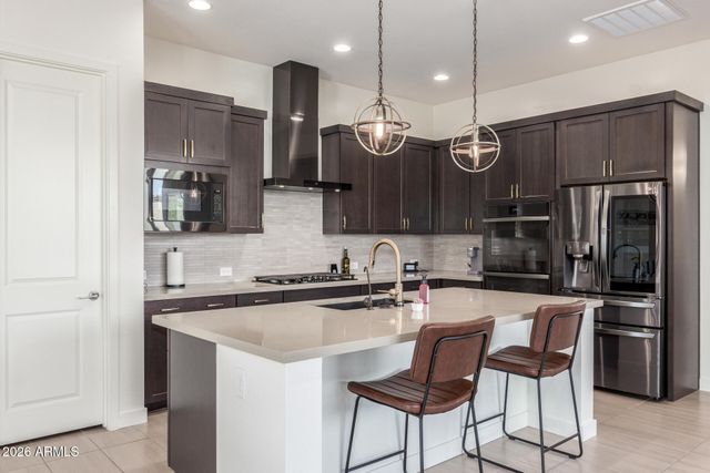 837 E MONTE Way, Phoenix, AZ 85042