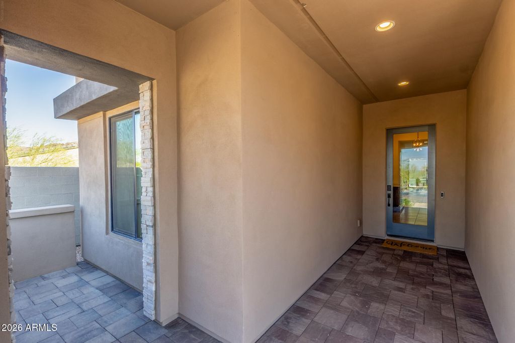 837 E MONTE Way, Phoenix, AZ 85042 — photo 4
