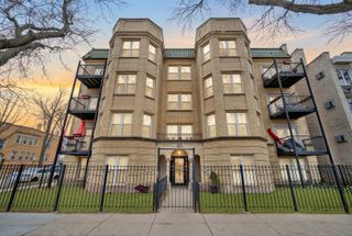 2256 W Arthur Avenue 2, Chicago, IL 60645