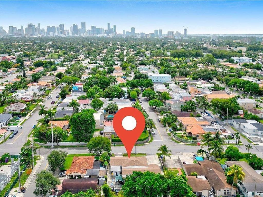 1660 SW 24th Avenue, Miami, FL 33145