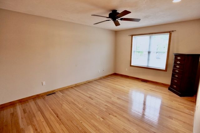 7 Rodeo Dr, East Bridgewater, MA 02333