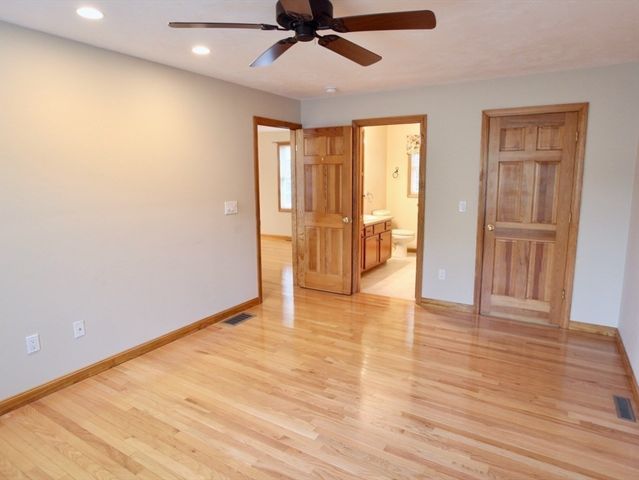 7 Rodeo Dr, East Bridgewater, MA 02333