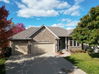 15315 Monroe Court, Urbandale, IA 50323