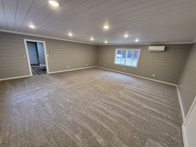 4275 E 8th Street, White Cloud, MI 49349