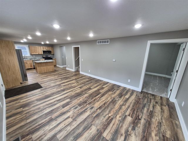 4275 E 8th Street, White Cloud, MI 49349