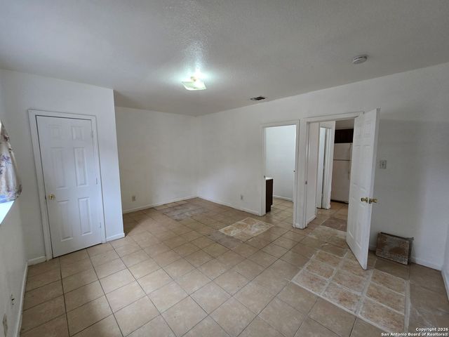 113 Cox, San Antonio, TX 78223