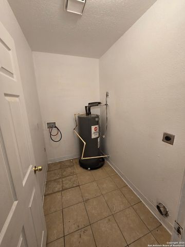 113 Cox, San Antonio, TX 78223