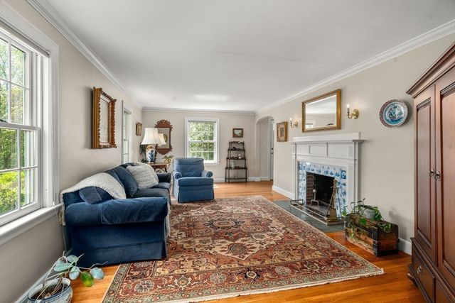 14 Arlmont Street, Arlington, MA 02476