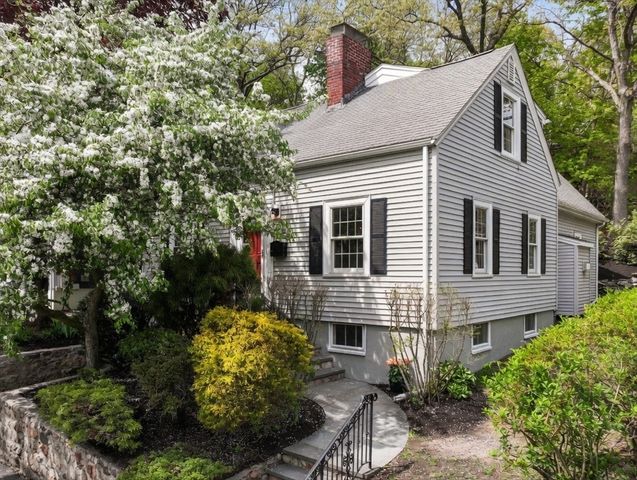 14 Arlmont Street, Arlington, MA 02476
