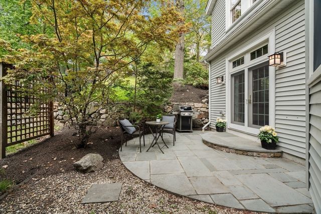 14 Arlmont Street, Arlington, MA 02476