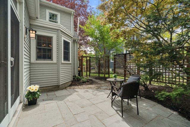 14 Arlmont Street, Arlington, MA 02476