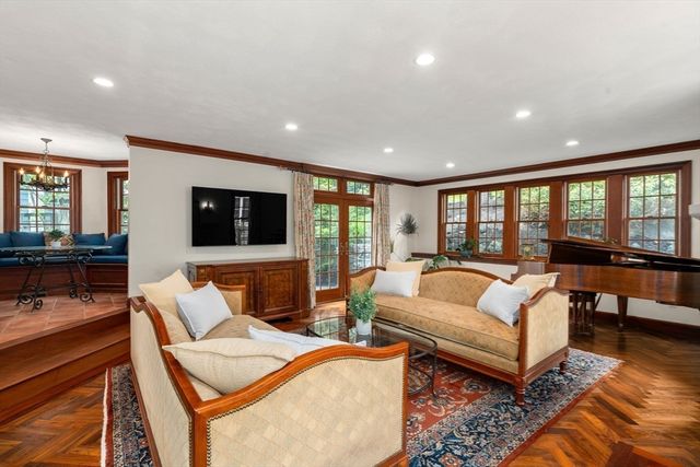 14 Arlmont Street, Arlington, MA 02476