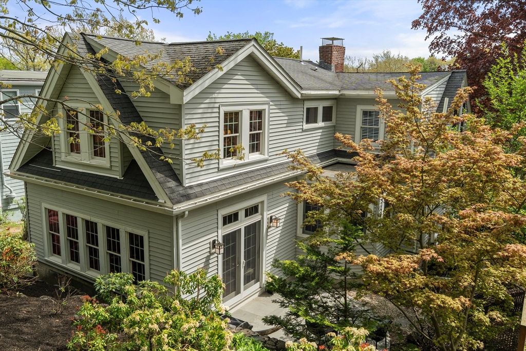 14 Arlmont Street, Arlington, MA 02476