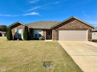 4563 Edinburgh Street, Jonesboro, AR 72405