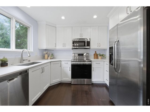 3030 Appaloosa Ct, Fort Collins, CO 80526