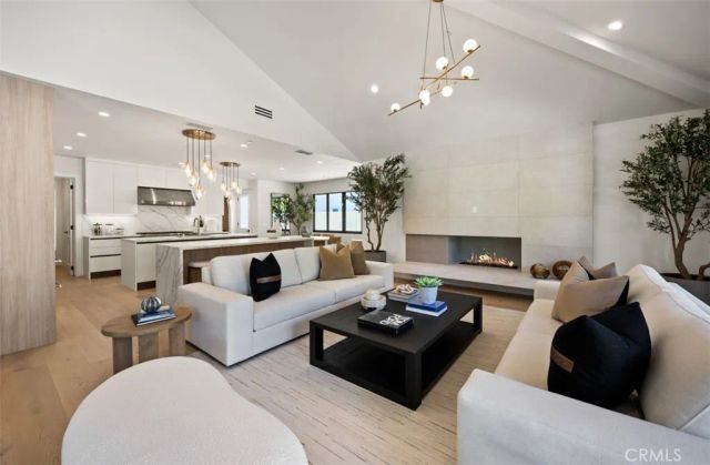 1312 Dover Drive, Newport Beach, CA 92660