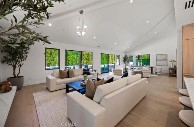 1312 Dover Drive, Newport Beach, CA 92660