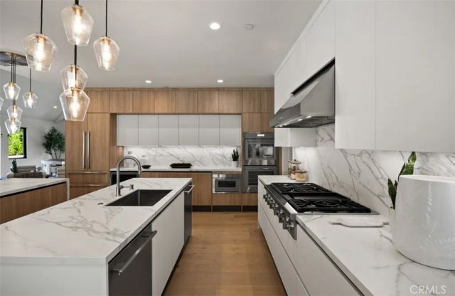 1312 Dover Drive, Newport Beach, CA 92660