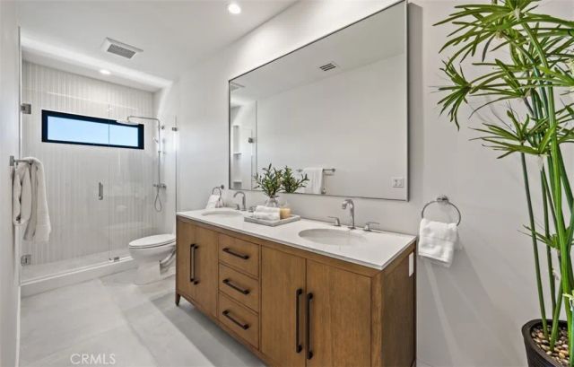 1312 Dover Drive, Newport Beach, CA 92660