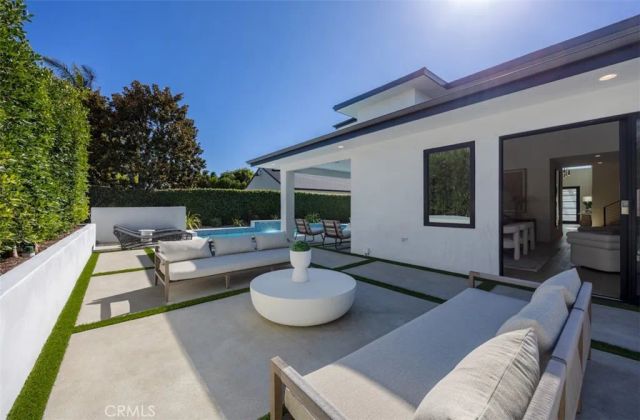 1312 Dover Drive, Newport Beach, CA 92660