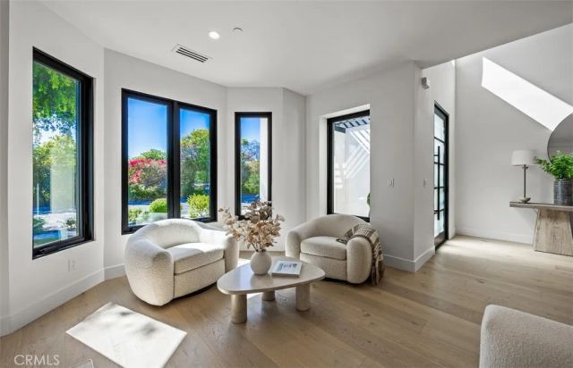 1312 Dover Drive, Newport Beach, CA 92660