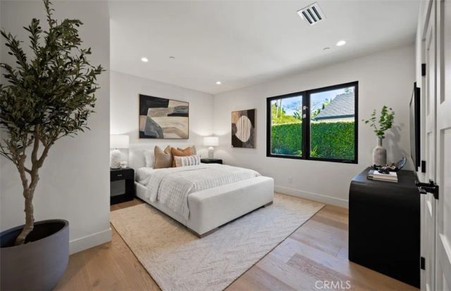 1312 Dover Drive, Newport Beach, CA 92660