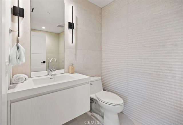 1312 Dover Drive, Newport Beach, CA 92660