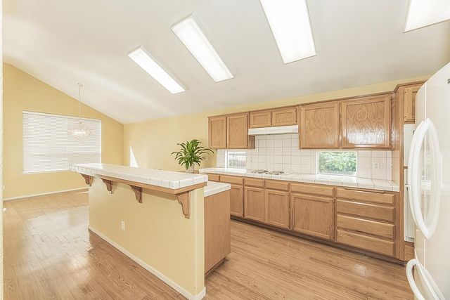 6173 W Pinedale Avenue, Fresno, CA 93722