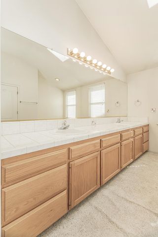 6173 W Pinedale Avenue, Fresno, CA 93722