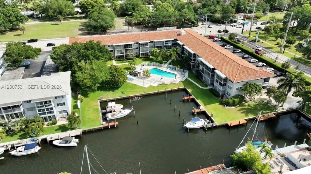 900 SW 12th St 110, Fort Lauderdale, FL 33315