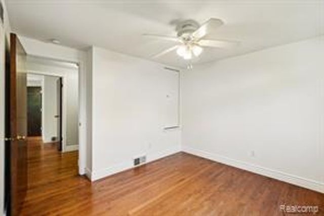1424 Fairway Drive, Birmingham, MI 48009