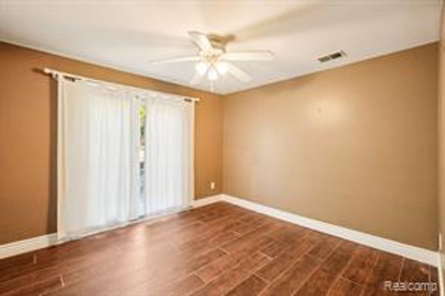 1424 Fairway Drive, Birmingham, MI 48009