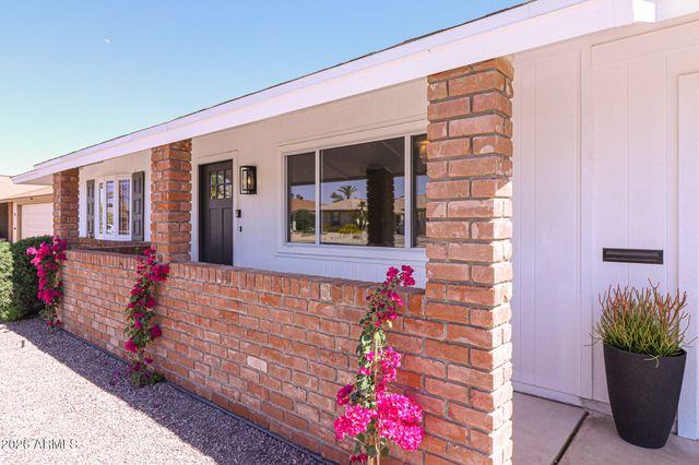 14201 N BOLIVAR Drive, Sun City, AZ 85351