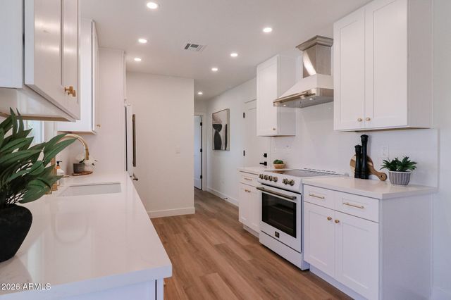 14201 N BOLIVAR Drive, Sun City, AZ 85351