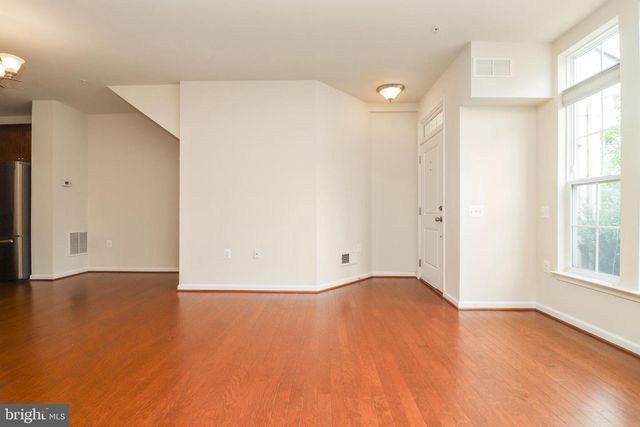 43520 STONECLIFF TER, Chantilly, VA 20152