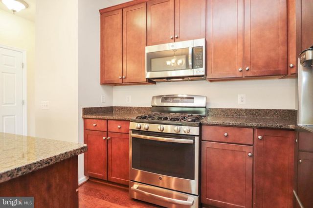 43520 STONECLIFF TER, Chantilly, VA 20152