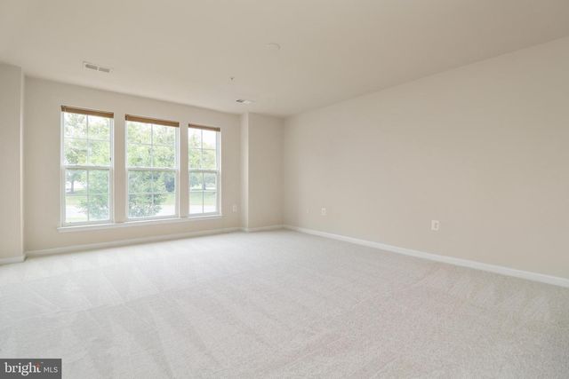 43520 STONECLIFF TER, Chantilly, VA 20152