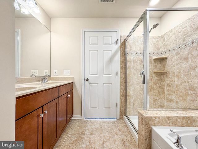 43520 STONECLIFF TER, Chantilly, VA 20152