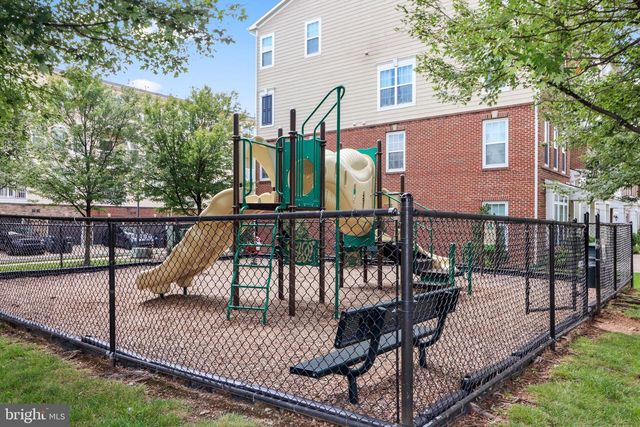 43520 STONECLIFF TER, Chantilly, VA 20152