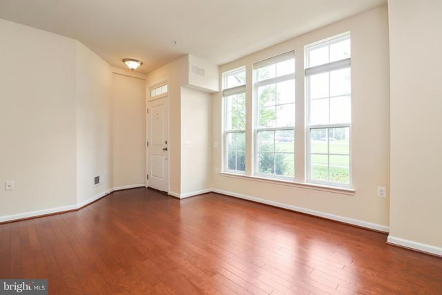 43520 STONECLIFF TER, Chantilly, VA 20152