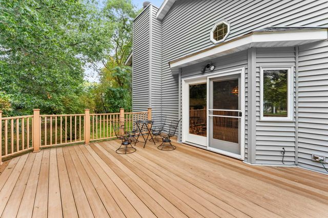 2966 Thunder Bay Road, Little Canada, MN 55117