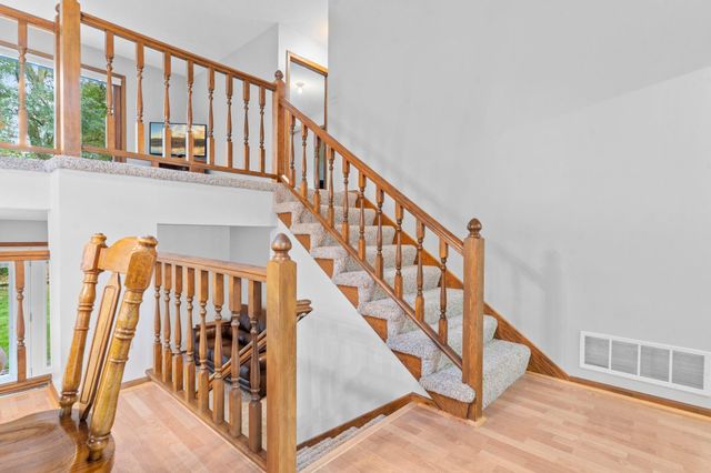 2966 Thunder Bay Road, Little Canada, MN 55117