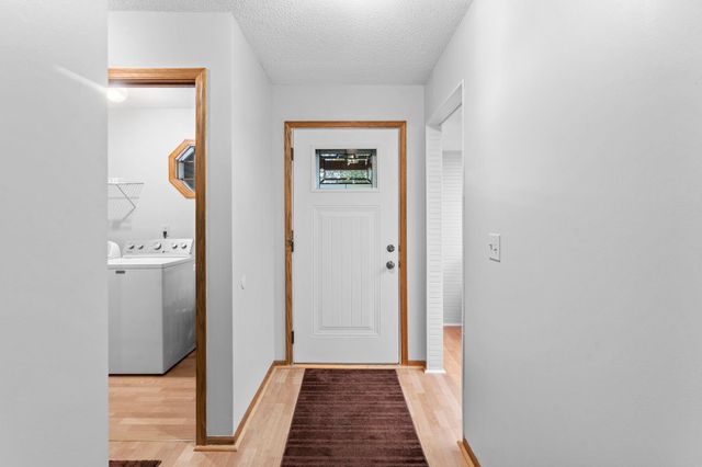 2966 Thunder Bay Road, Little Canada, MN 55117