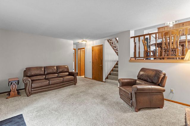 2966 Thunder Bay Road, Little Canada, MN 55117