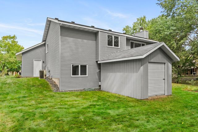 2966 Thunder Bay Road, Little Canada, MN 55117